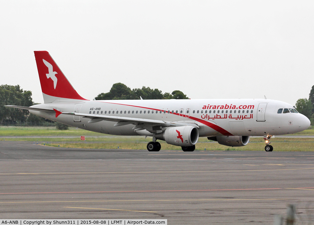 A6-ANB, 2010 Airbus A320-214 C/N 4524, Taxiing to the Terminal...