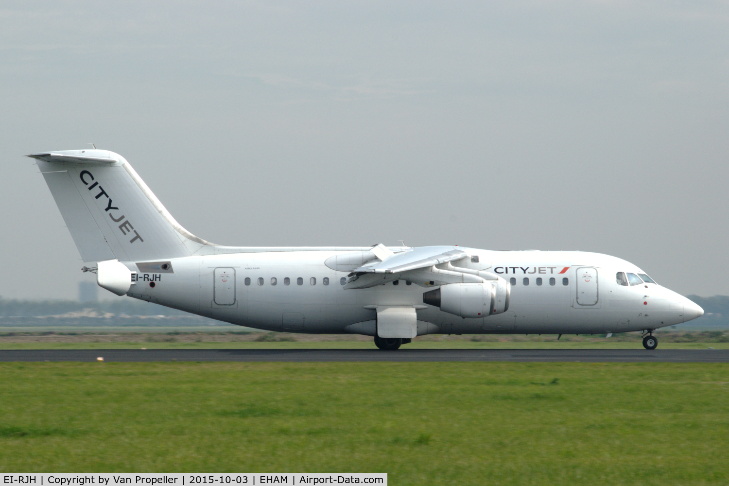 EI-RJH, 1999 BAE Systems Avro 146-RJ85 C/N E.2345, CityJet RJ85 arriving at Schiphol airport (Amsterdam).