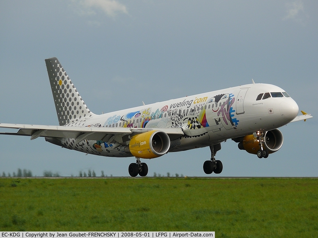 EC-KDG, 2007 Airbus A320-214 C/N 3095, Vueling MTV logojet  landing