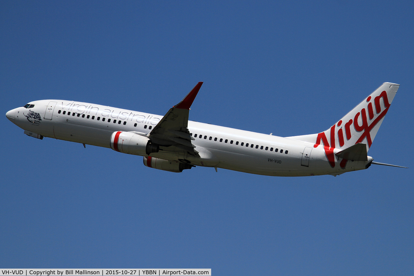 VH-VUD, 2004 Boeing 737-8FE C/N 34015, away from 01
