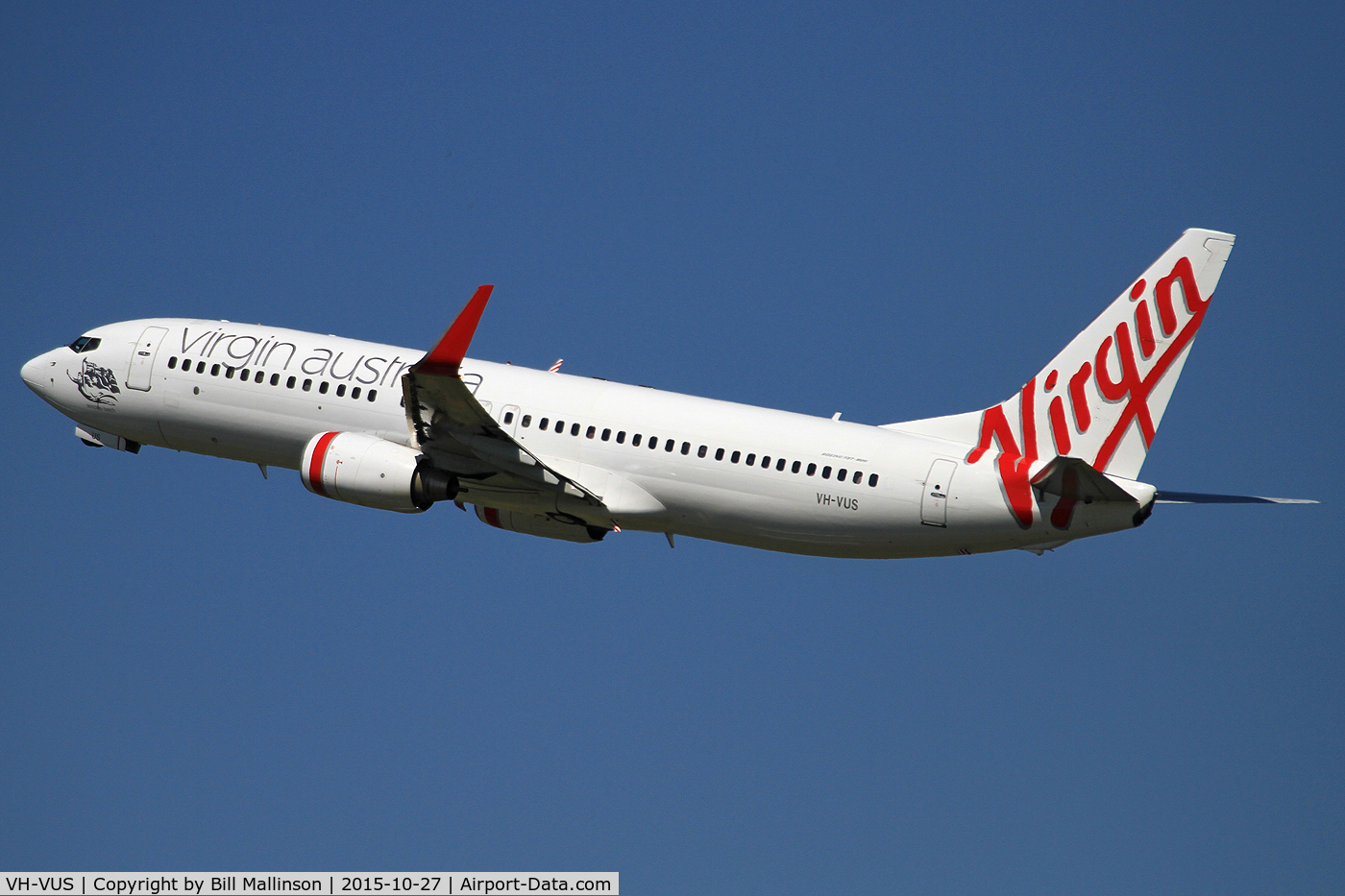 VH-VUS, 2009 Boeing 737-8FE C/N 36607, away off 01