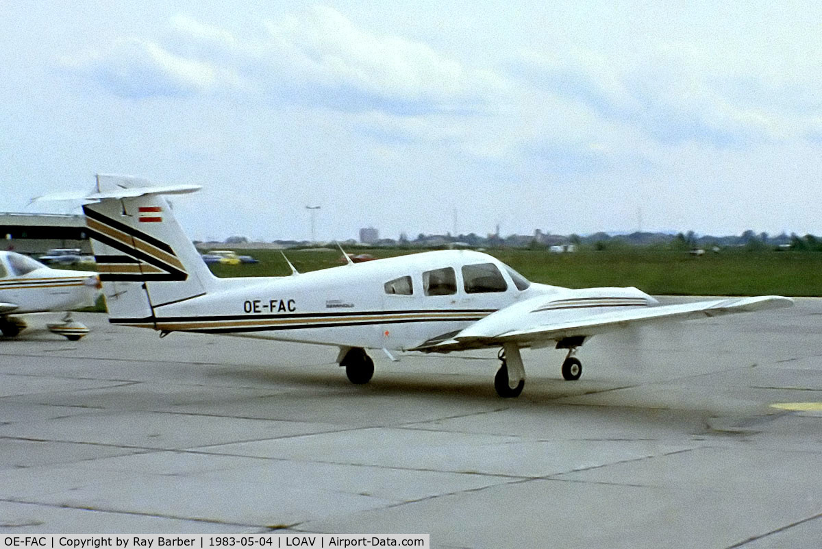 OE-FAC, 1981 Piper PA-44-180T Turbo Seminole C/N 44-8107044, Piper PA-44-180T Turbo Seminole [44-8107044] Bad Voslau~OE 04/05/1983. From a slide.