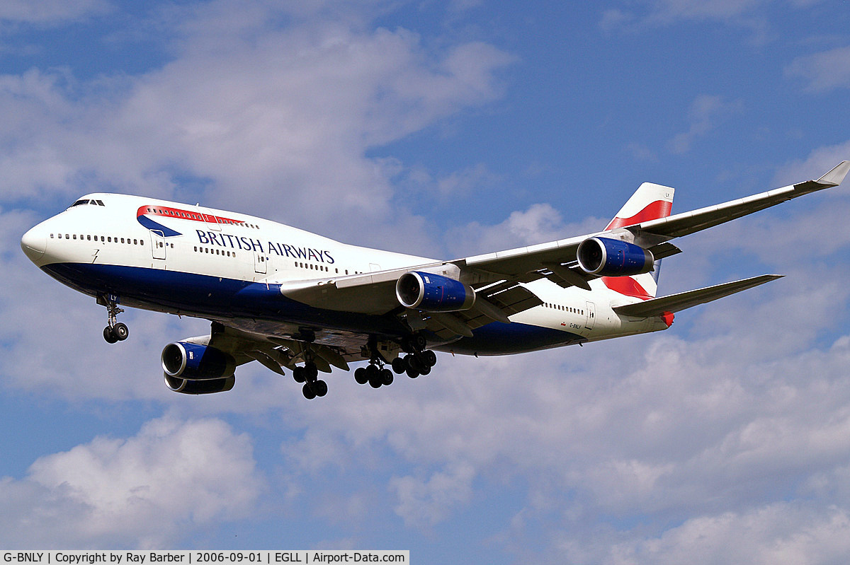 G-BNLY, 1993 Boeing 747-436 C/N 27090, Boeing 747-436 [27090] (British Airways) Heathrow~G 01/09/2006. On finals 27L.