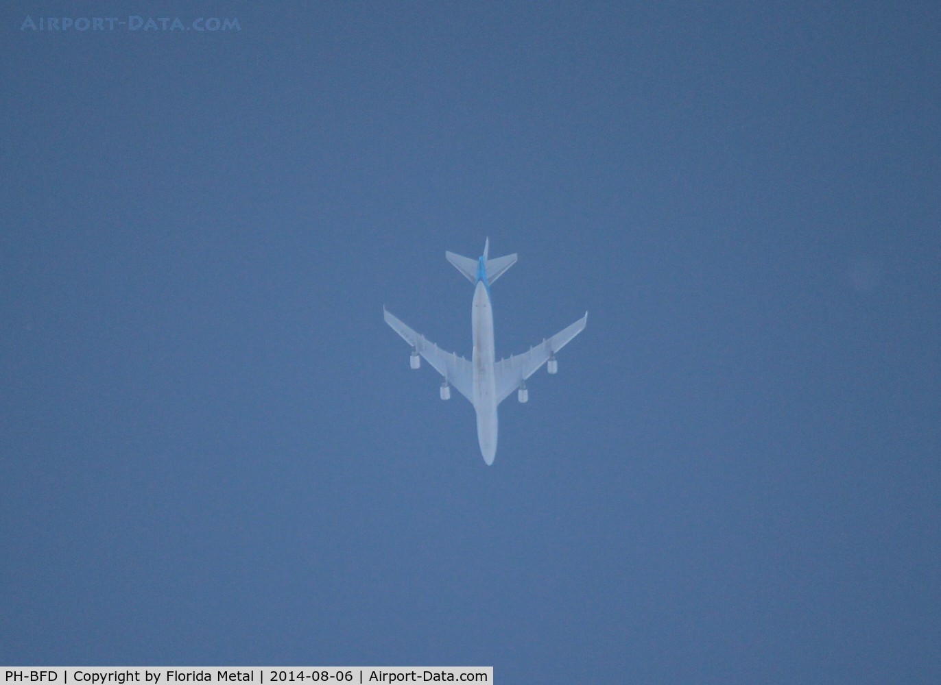 PH-BFD, 1989 Boeing 747-406BC C/N 24001, KLM 747-400 35,000 ft over Michigan flying ORD-AMS