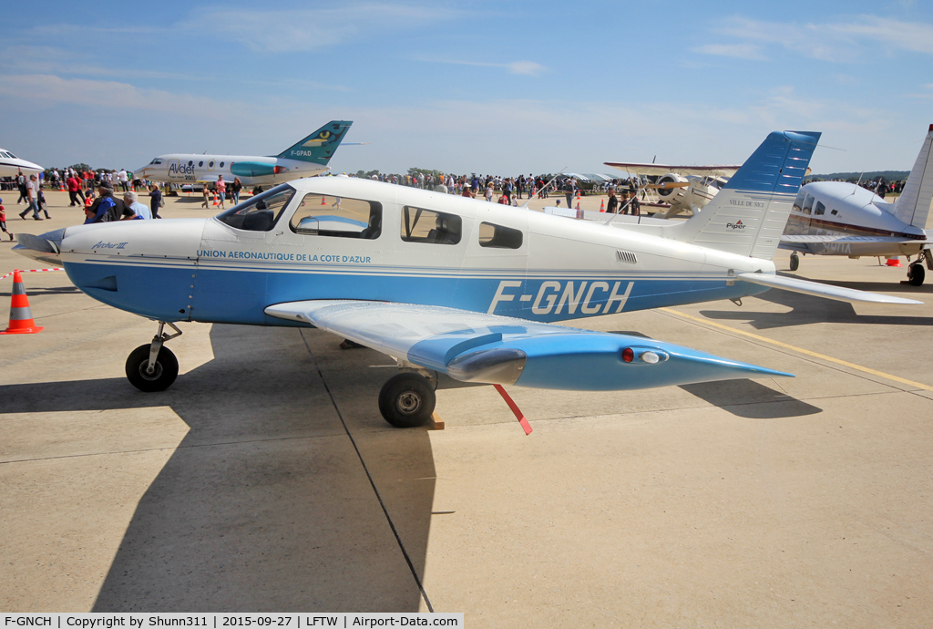 F-GNCH, Piper PA-28-181 Archer C/N 28-43074, Exhibited during FNI Airshow 2015