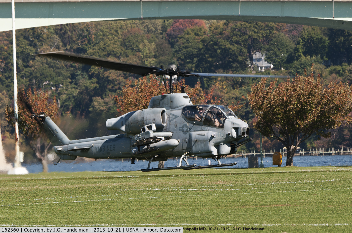162560, Bell AH-1W Super Cobra C/N 26229/29151, Near touch down at U.S. Naval Academy Annapolis MD.