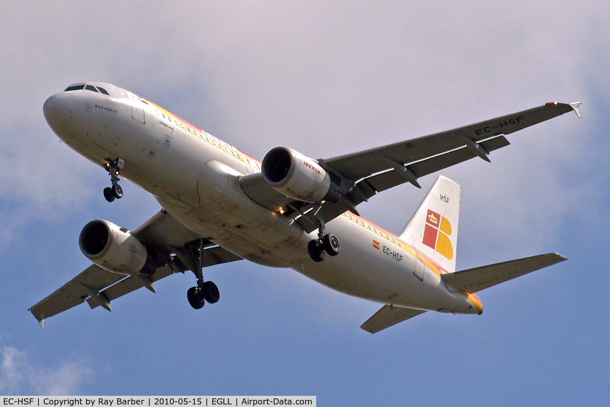 EC-HSF, 2000 Airbus A320-214 C/N 1255, Airbus A320-214 [1255] (Iberia) Home~G 15/05/2010. On approach 27R.