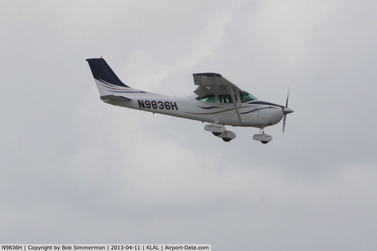 N9836H, 1981 Cessna 182R Skylane C/N 18268057, Arriving at Lakeland, FL - Sun N Fun 2013