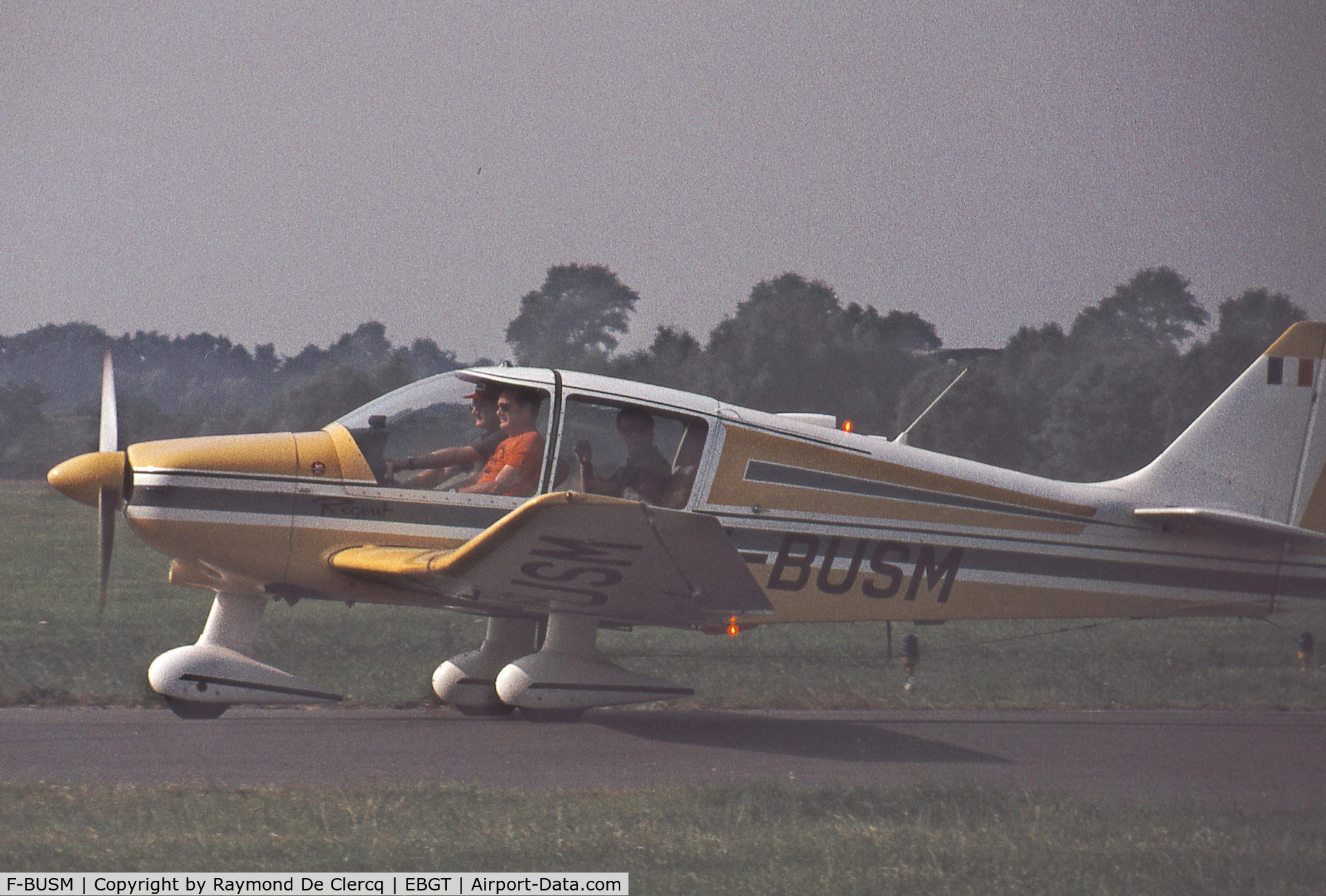 F-BUSM, Robin DR-400-180 Regent C/N 878, Airfield Ghent 1975.
