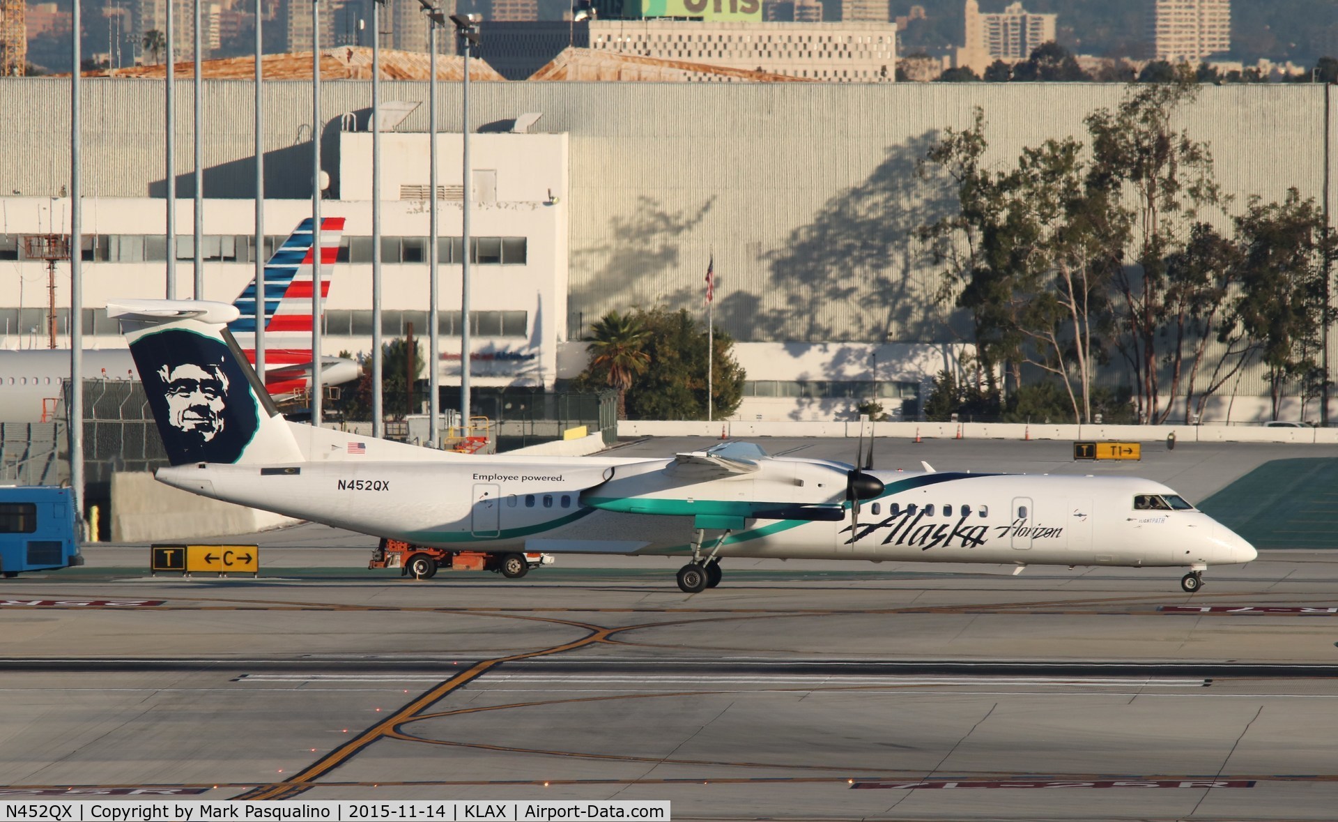 N452QX, 2013 De Havilland Canada DHC-8-402Q Dash 8 Dash 8 C/N 4459, DHC-8-402