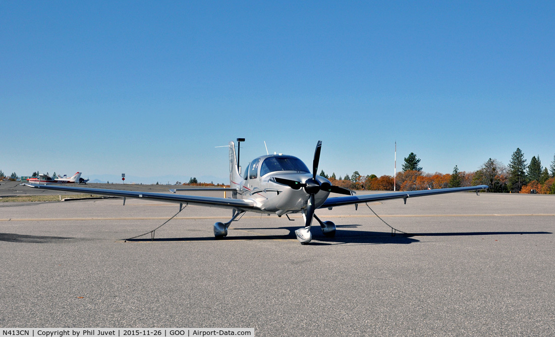N413CN, Cirrus SR22 GTS Turbo C/N 3651, Parked at Nevada County Airport on Thanksgiving day. I photographed this aircraft in 2013 with a three blade prop.. Now it has a four blade prop..