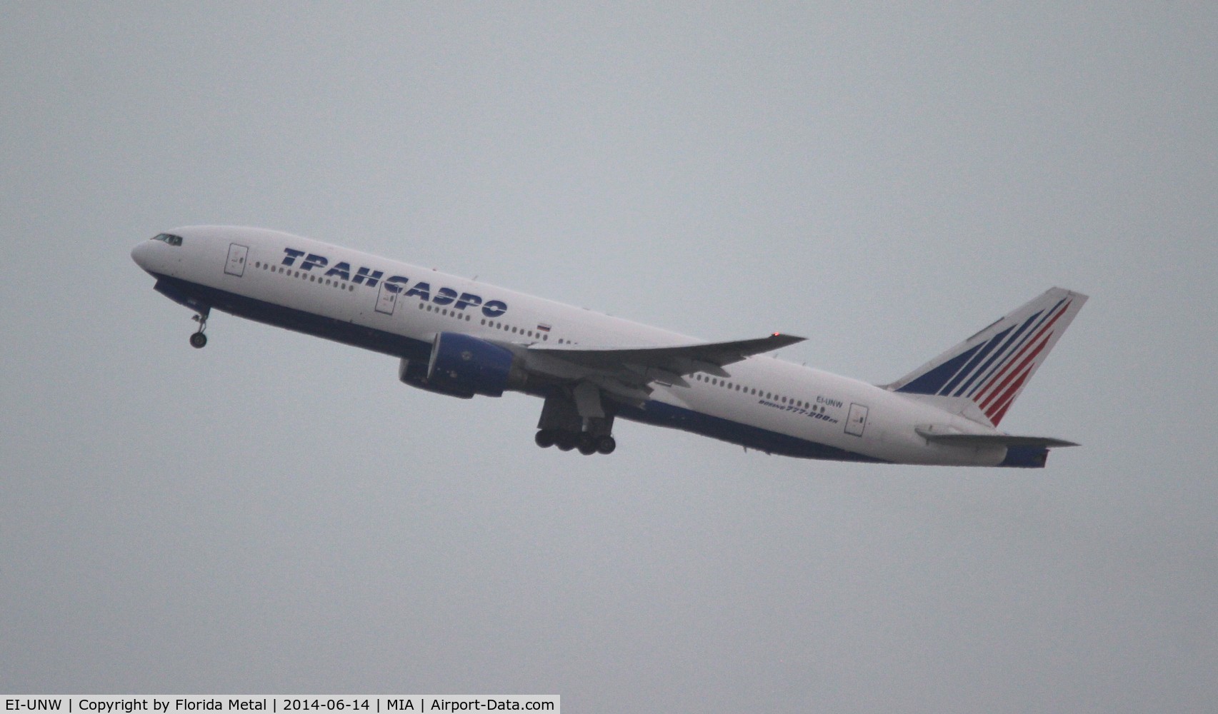 EI-UNW, 1999 Boeing 777-222 C/N 30214, Transaero