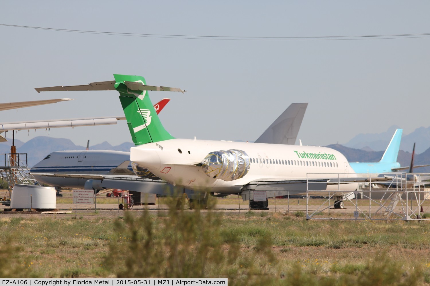 EZ-A106, 2005 Boeing 717-22K C/N 55186, Turkmenistan 717