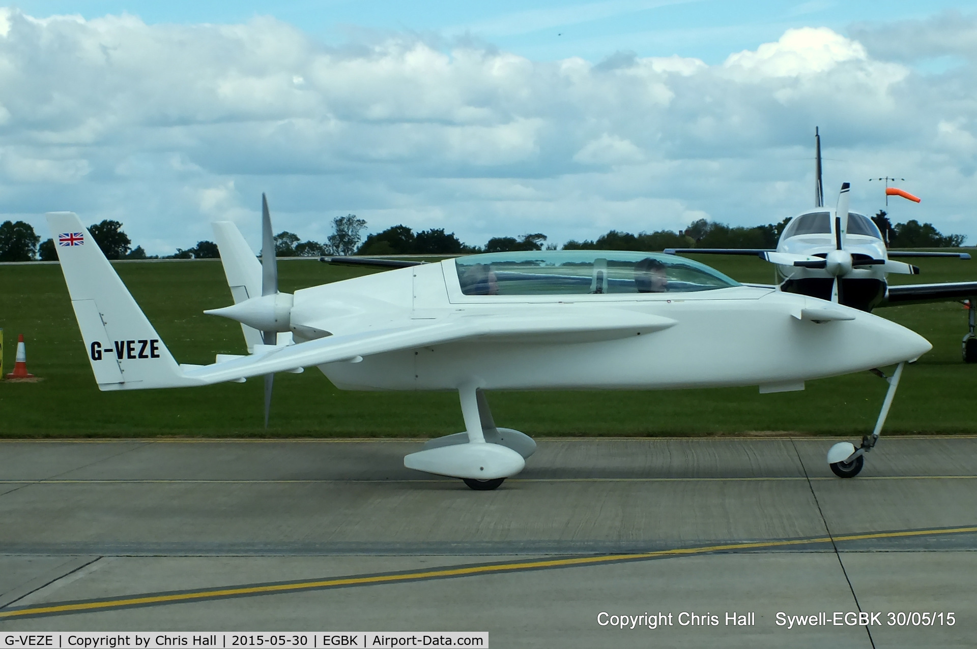 G-VEZE, 2003 Rutan VariEze C/N PFA 074-10285, at Aeroexpo 2015