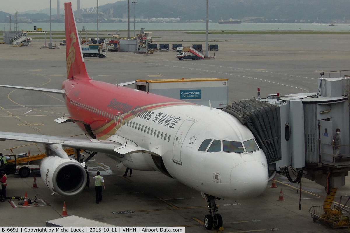 B-6691, 2010 Airbus A320-232 C/N 4409, At Hong Kong