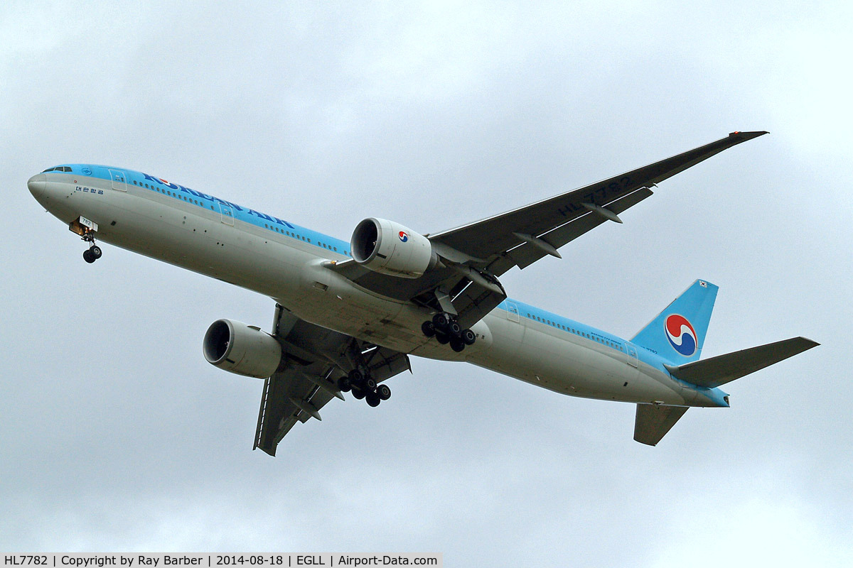 HL7782, 2009 Boeing 777-3B5/ER C/N 37643, Boeing 777-3B5ER [37643] (Korean Air) Home~G 18/08/2014. On approach 27R.