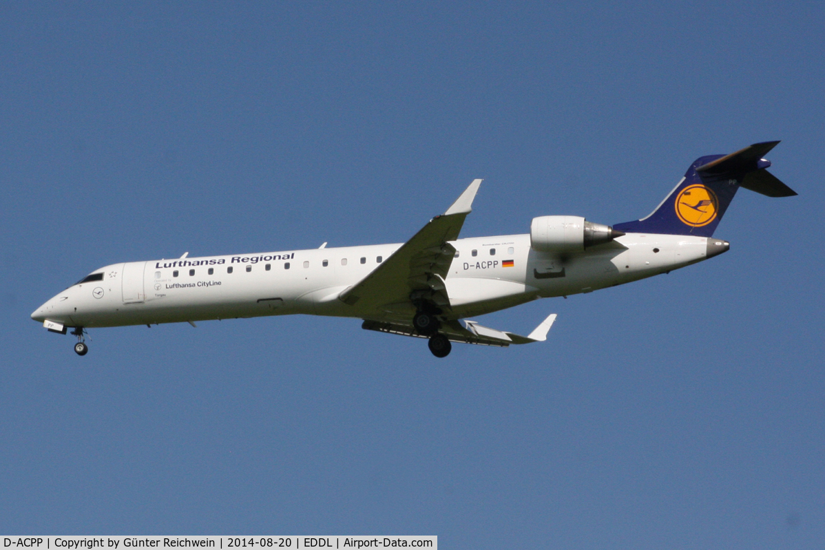 D-ACPP, 2003 Bombardier CRJ-701ER (CL-600-2C10) Regional Jet C/N 10086, Arriving