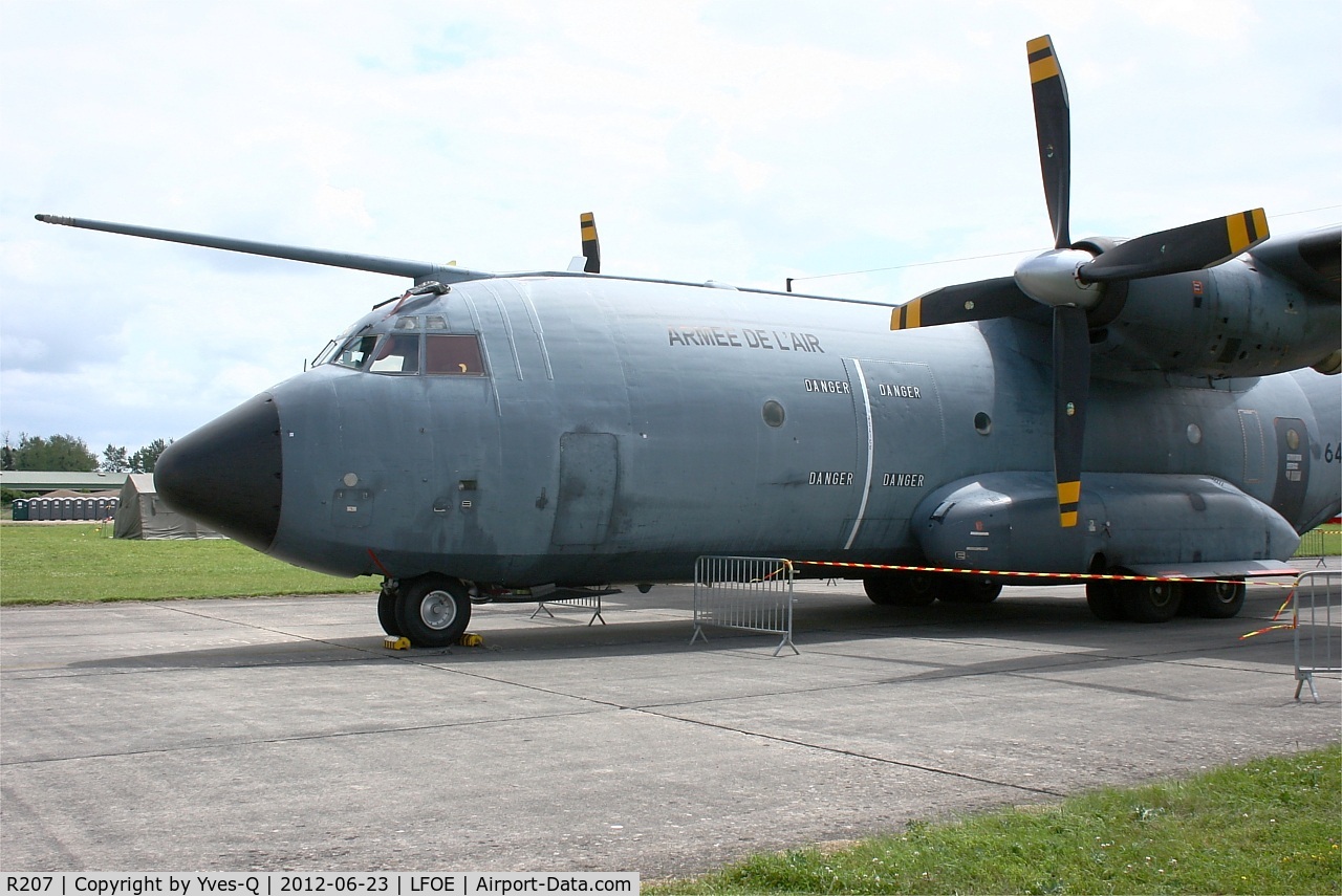 R207, Transall C-160R C/N 210, Transall C-160R (64-GG), Static display, Evreux-Fauville Air Base 105 (LFOE) Open day 2012