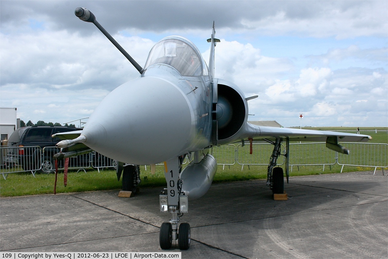 109, Dassault Mirage 2000C C/N 375, Dassault Mirage 2000C (115-YH), Static display, Evreux-Fauville Air Base 105 (LFOE) open day 2012
