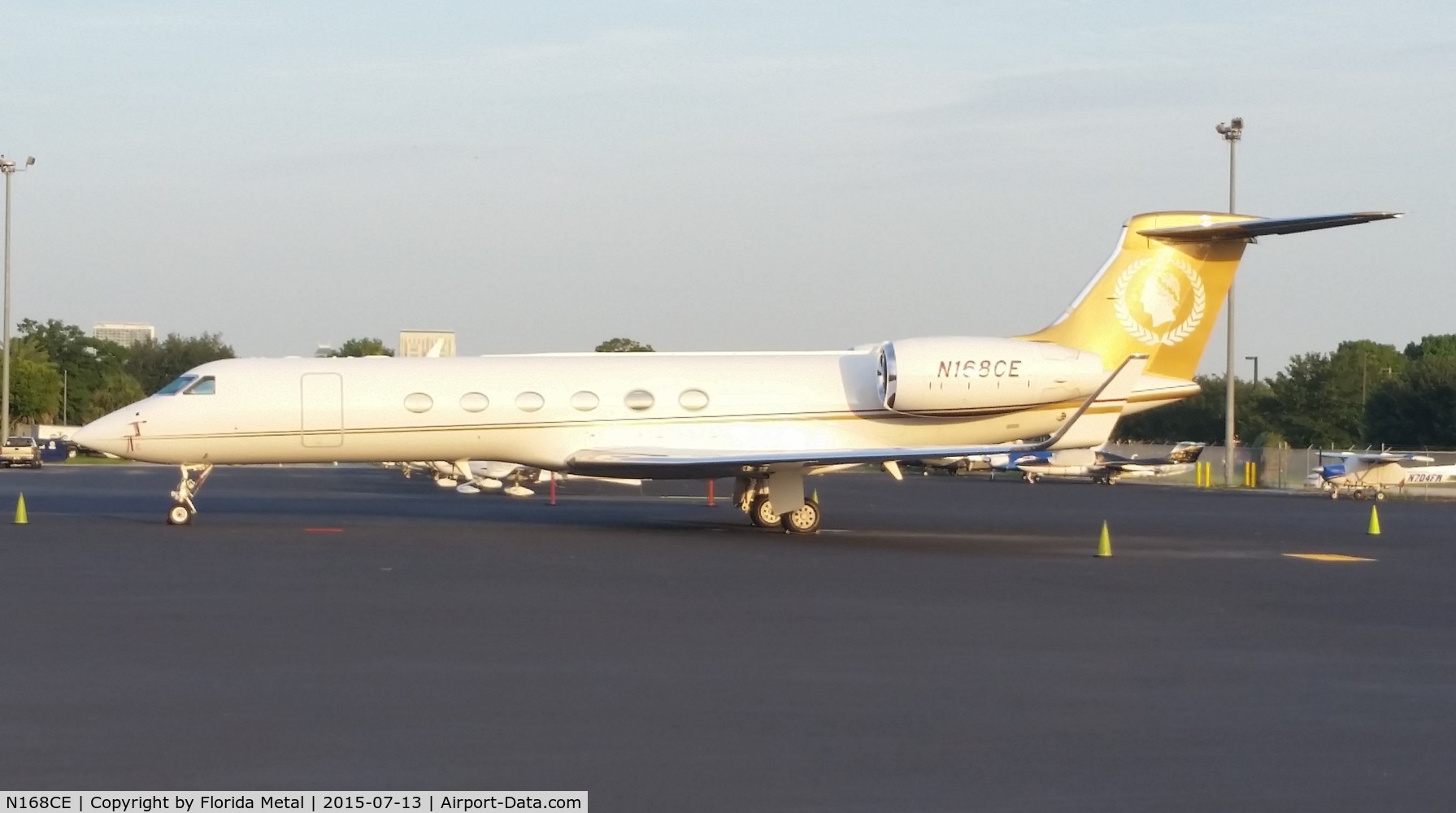 N168CE, 1999 Gulfstream Aerospace G-V C/N 568, Caesars Palace G-V
