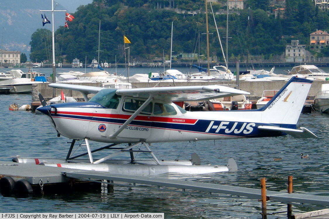 I-FJJS, 1977 Cessna 172N C/N 17268905, Cessna 172N [172-68905] Lake Como~I 19/07/2004