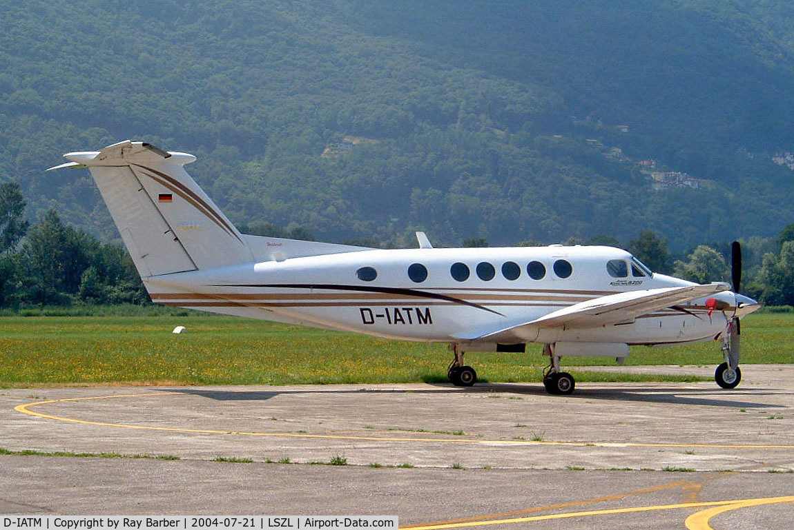 D-IATM, 1998 Beech 200 Super King Air C/N BB-1595, Beech B200 Super King Air [BB-1595] Locarno~HB 21/07/2004