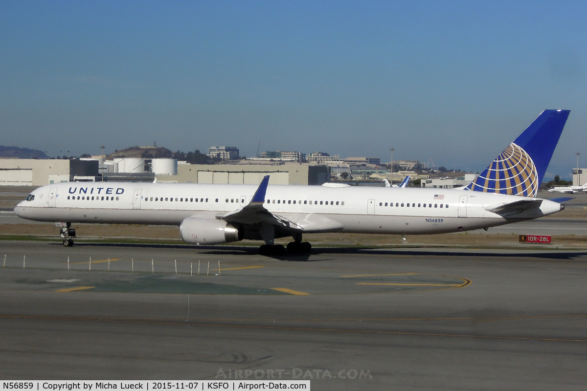 N56859, 2004 Boeing 757-324 C/N 32818, At San Francisco