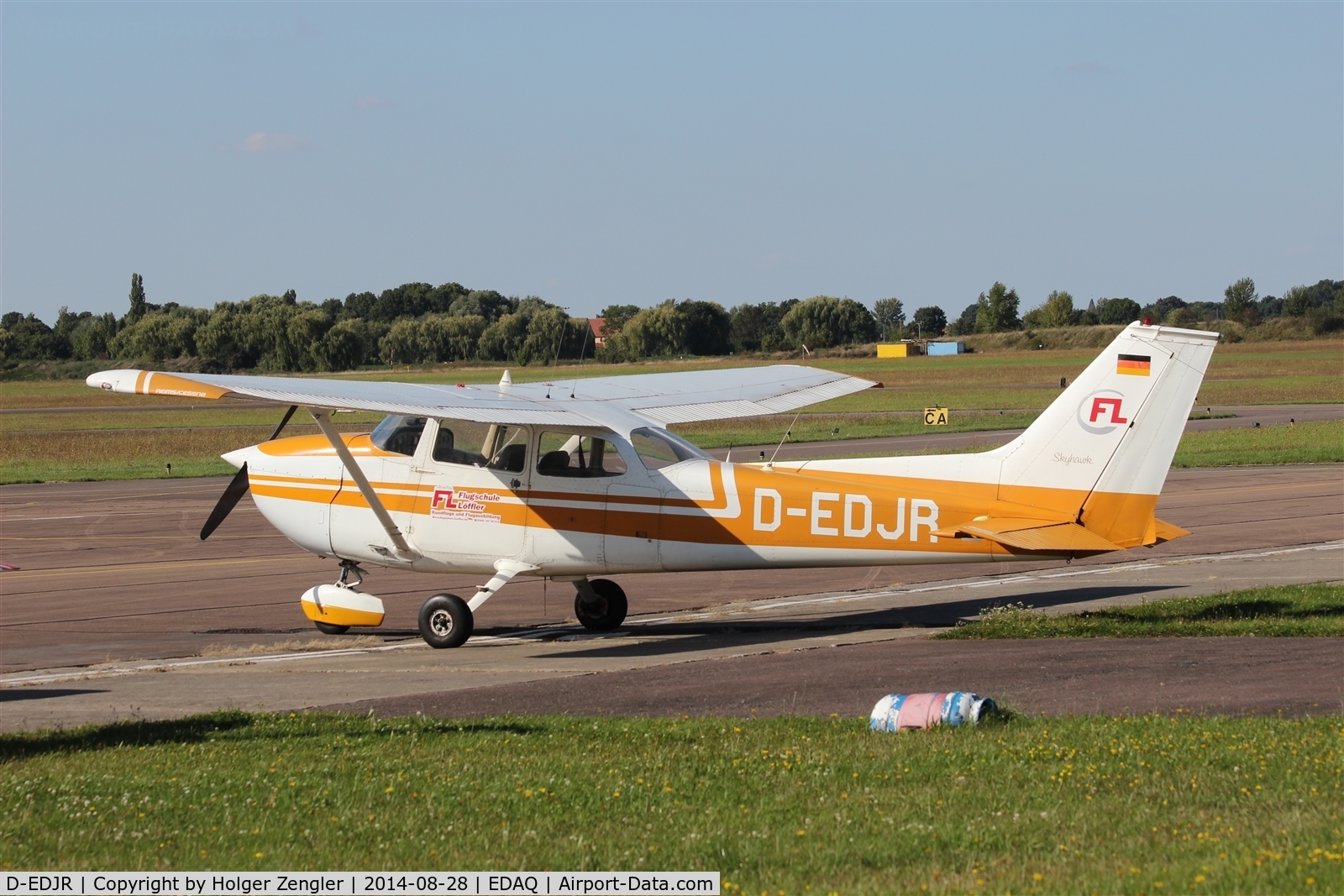 D-EDJR, 1974 Reims F172M Skyhawk Skyhawk C/N 1176, You´ll find it always there.....
