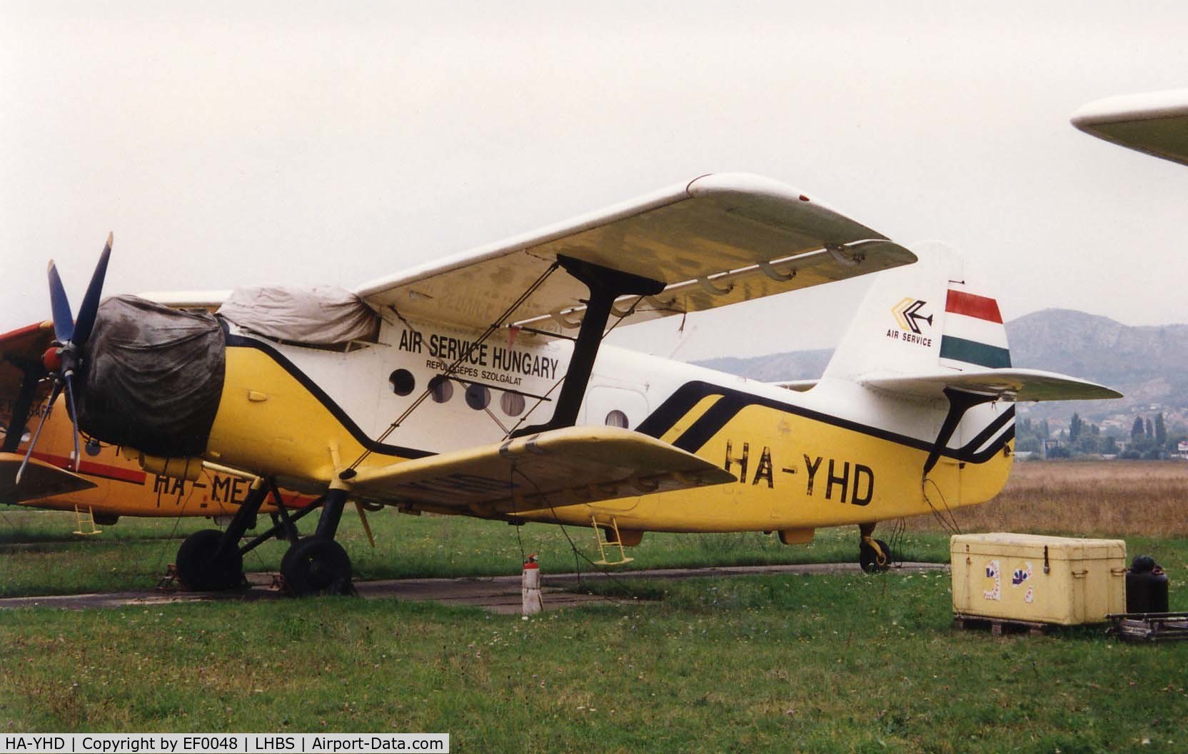 HA-YHD, Antonov (PZL-Mielec) An-2PF C/N 1G187-36, scanned from slide early 90s