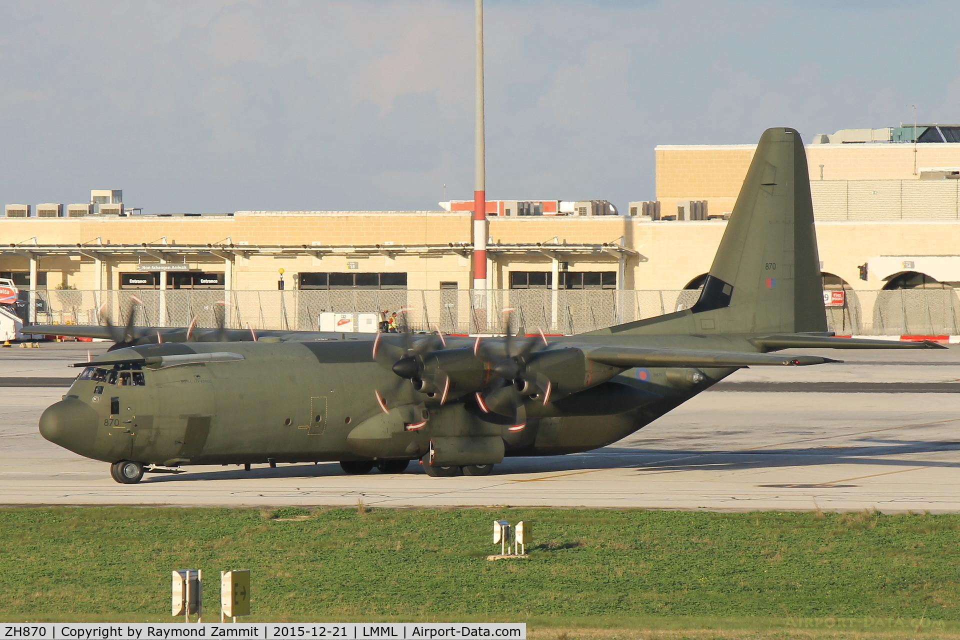 ZH870, 1997 Lockheed Martin C-130J-30 Hercules C.4 C/N 382-5445, Lockheed C-130J Hercules C.4 ZH870 Royal Air Force