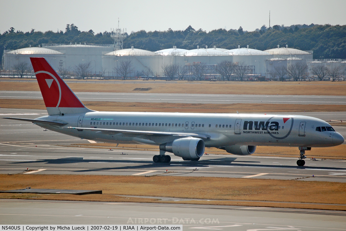 N540US, 1996 Boeing 757-251 C/N 26487, At Narita