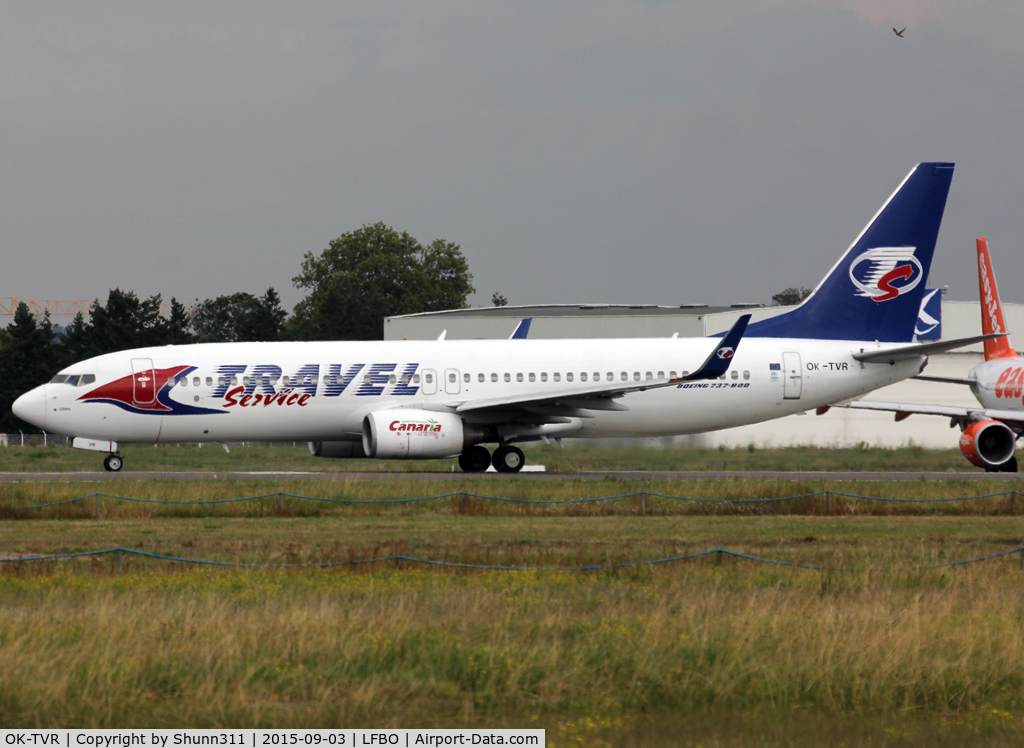 OK-TVR, 2011 Boeing 737-86N C/N 38018, Ready for take off from rwy 32R