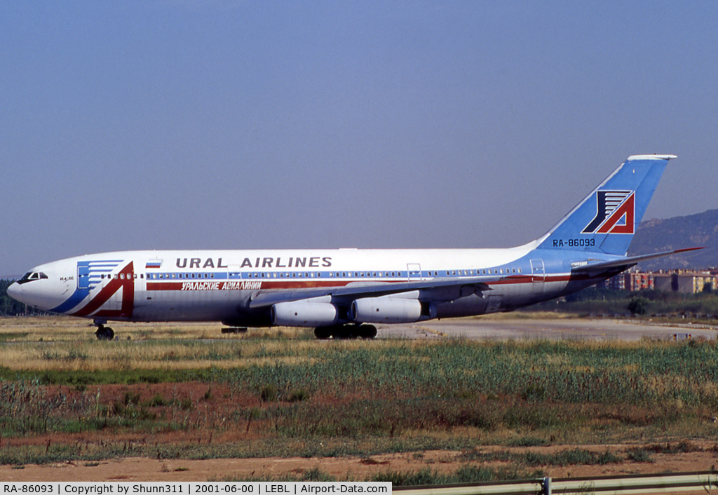 RA-86093, 1987 Ilyushin Il-86 C/N 51483207064, Ready for take off rwy 25