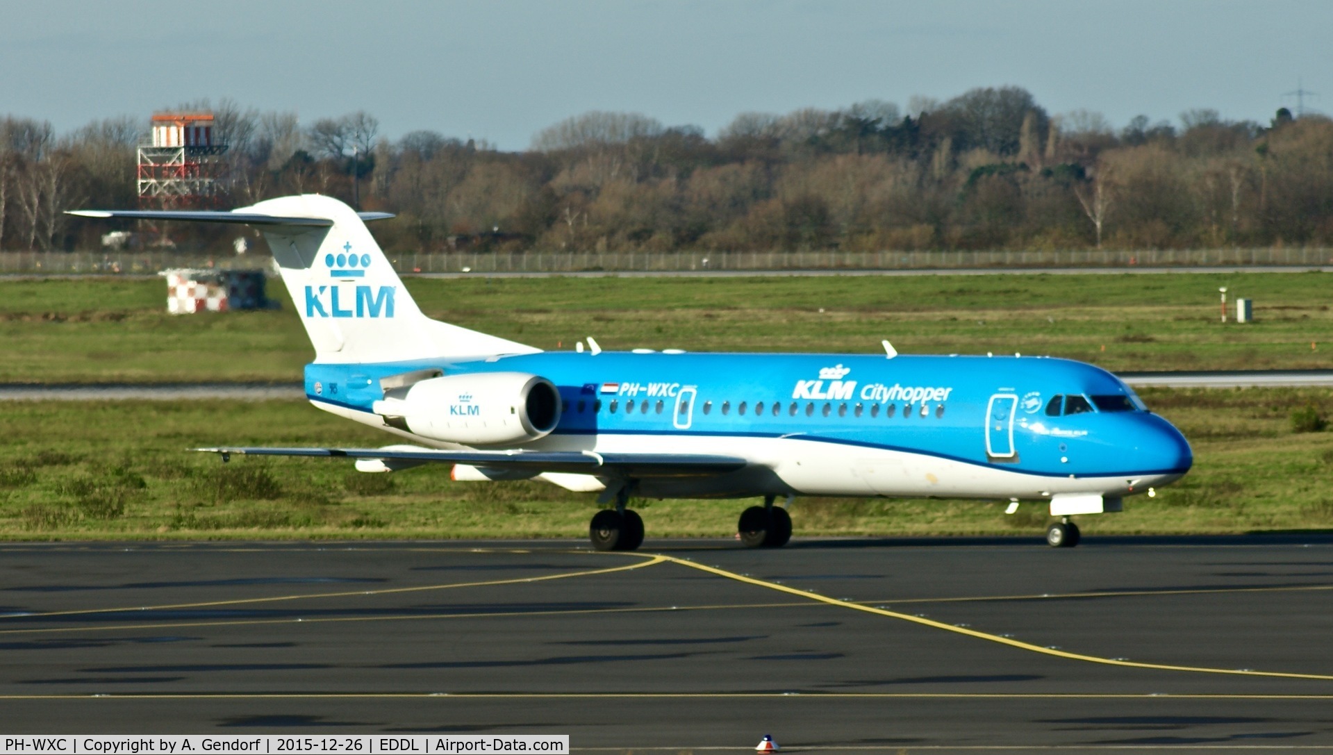 PH-WXC, 1996 Fokker 70 (F-28-0070) C/N 11574, KLM Cityhopper, is here at Düsseldorf Int'l(EDDL)