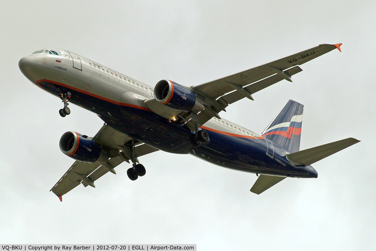 VQ-BKU, 2011 Airbus A320-214 C/N 4835, Airbus A320-214 [4835] (Aeroflot Russian Airlines) Home~G 20/07/2012. On approach 27R.