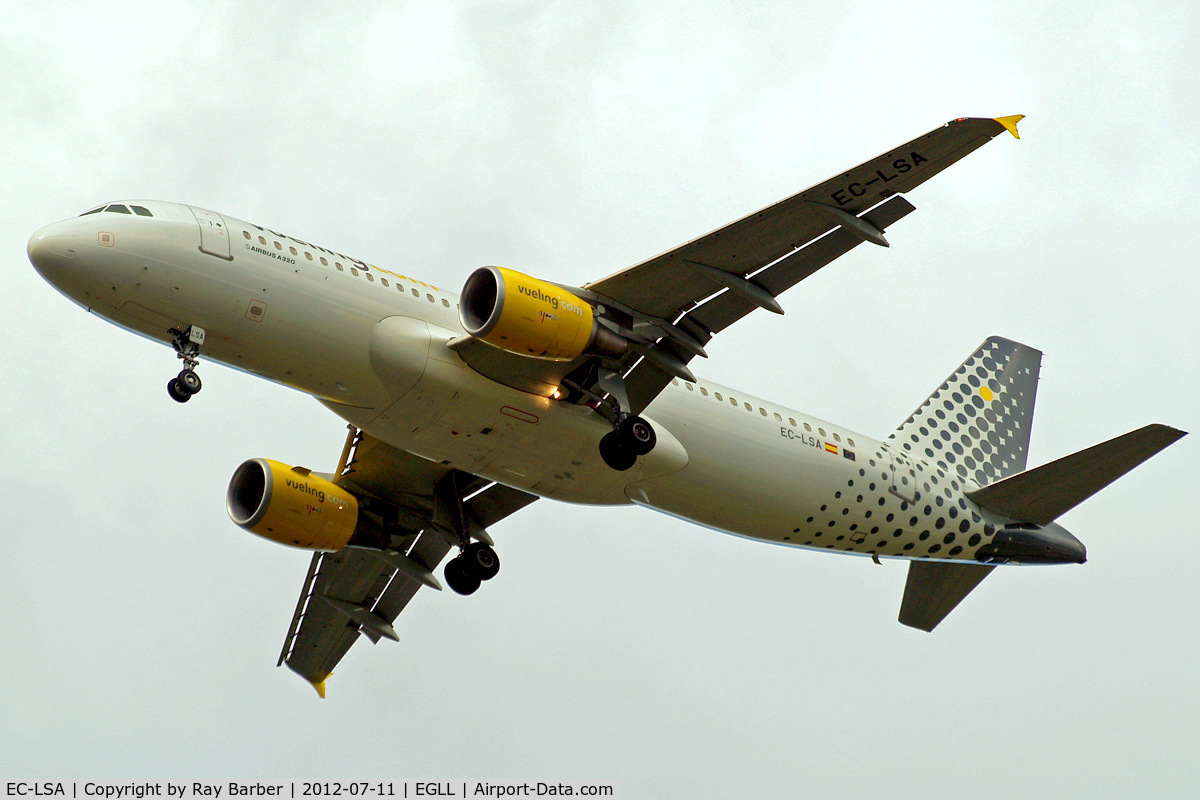 EC-LSA, 2009 Airbus A320-214 C/N 4128, Airbus A320-214 [4128] (Vueling Airlines) Home~G 11/07/2012. On approach 27R.