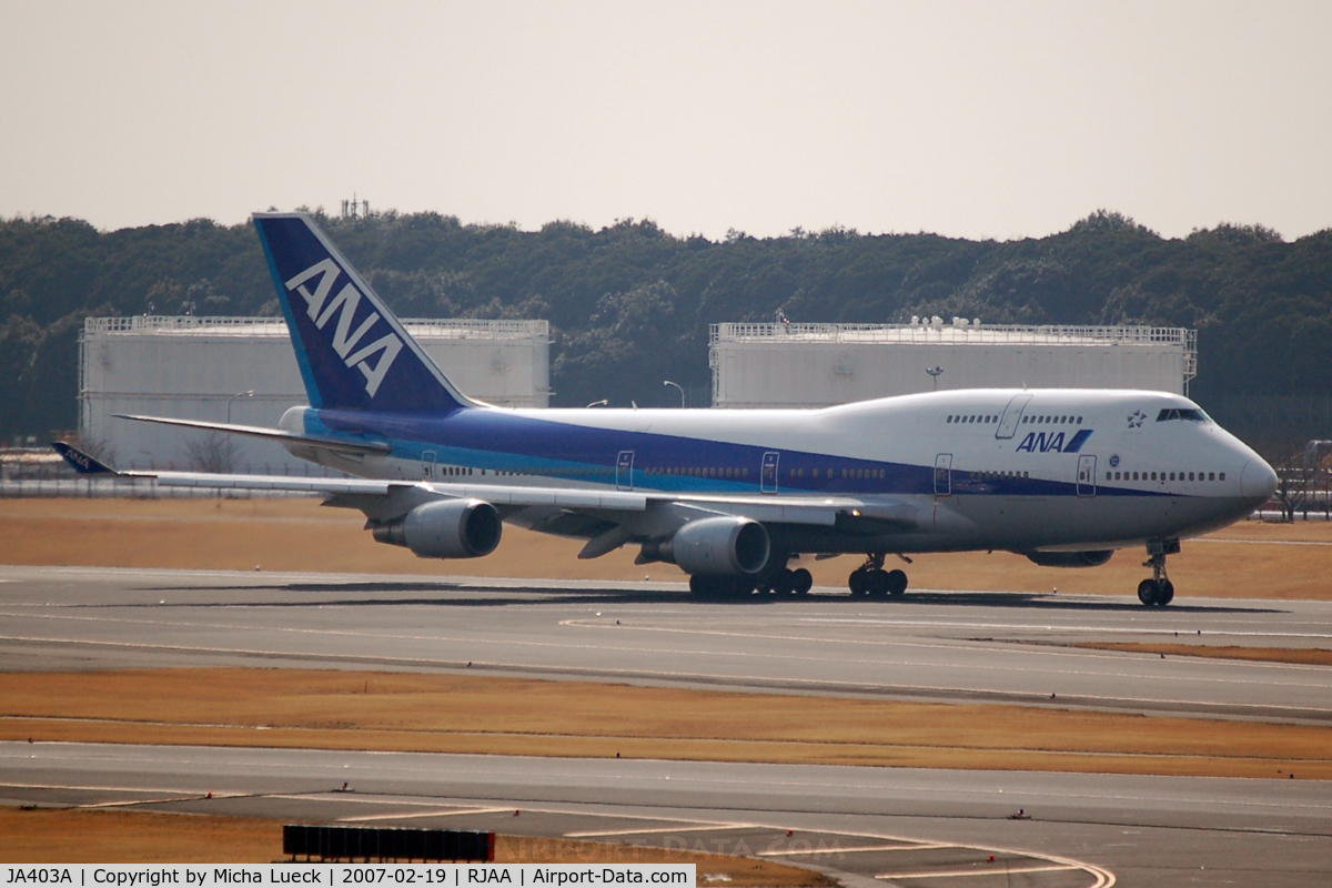 JA403A, 1999 Boeing 747-481 C/N 29262, At Narita