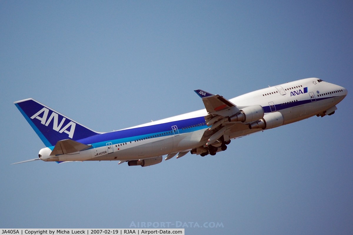 JA405A, 2000 Boeing 747-481 C/N 30322, At Narita