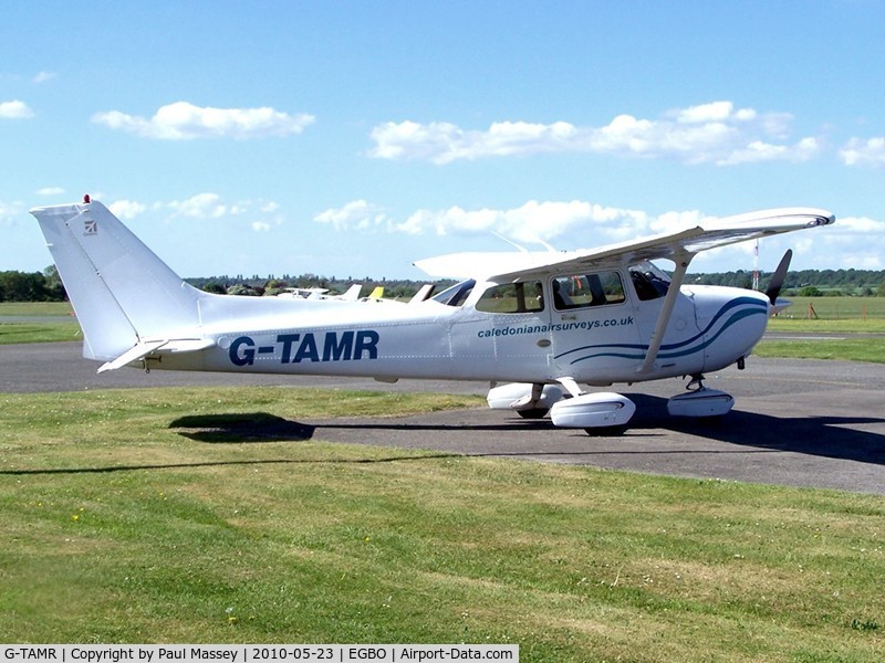 G-TAMR, 2000 Cessna 172S C/N 172S8480, @ Wolverhampton Halfpenny Green). ex:-N2458J.