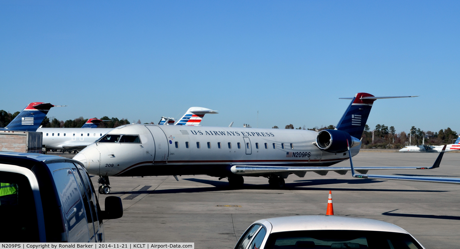 N209PS, 2003 Bombardier CRJ-200ER (CL-600-2B19) C/N 7874, At the gate CLT