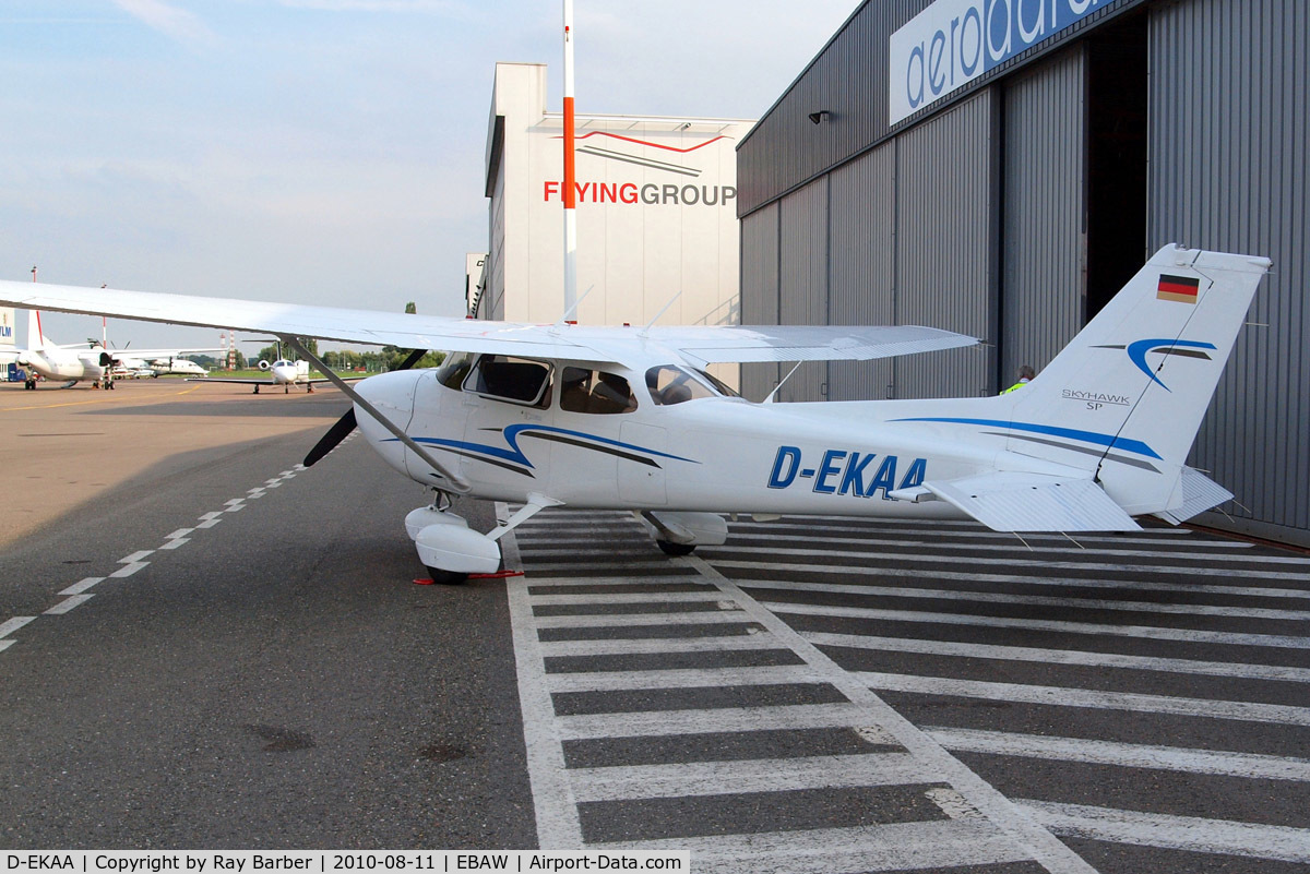 D-EKAA, Cessna 172S C/N 172S10956, Cessna 172S Skyhawk SP [172S-10956] Antwerp-Deurne~OO 11/08/2010