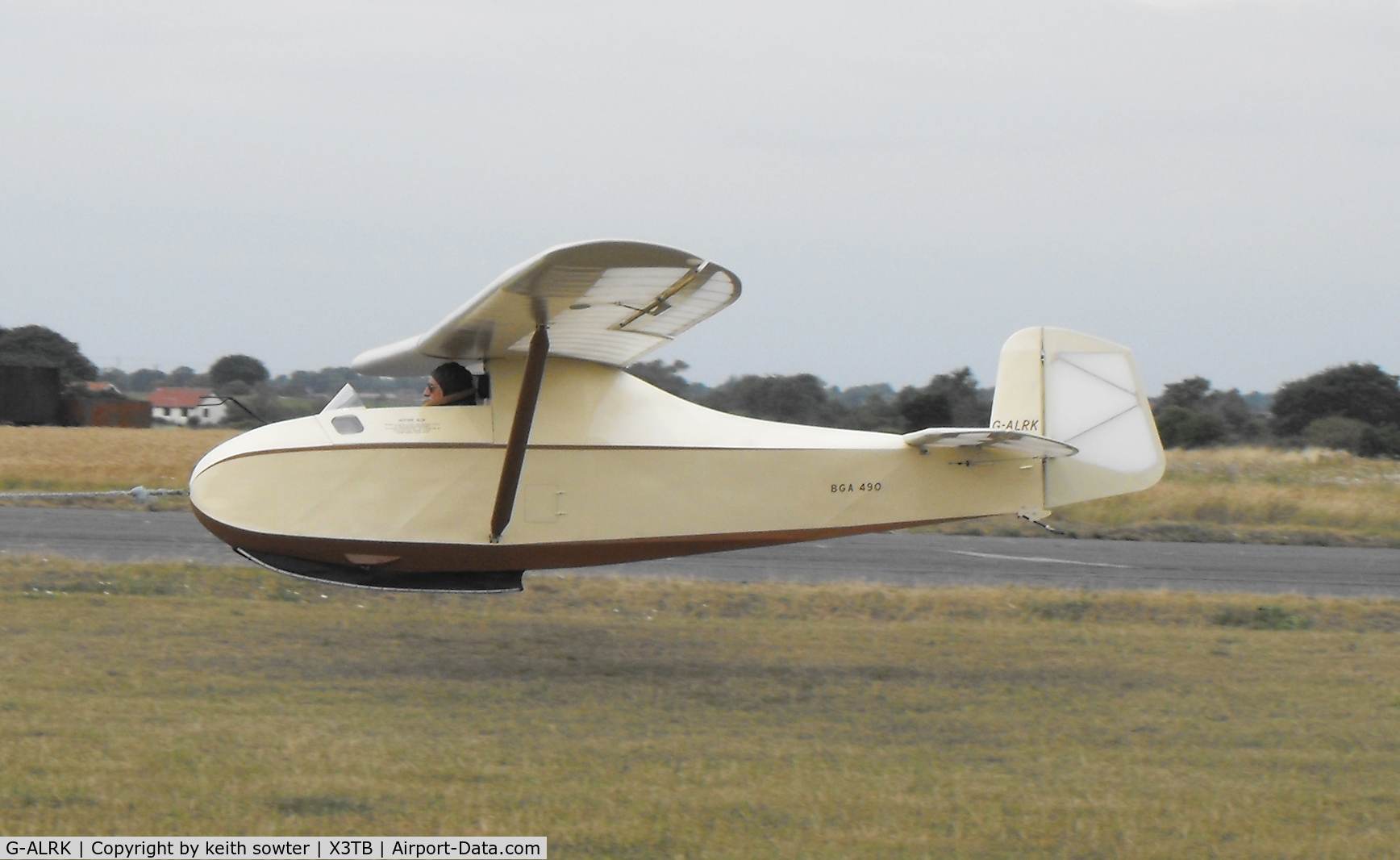 G-ALRK, Hutter HU-17 C/N BGA490, Aerotow launch