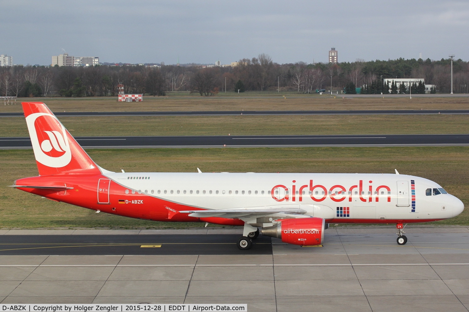D-ABZK, 2007 Airbus A320-216 C/N 3213, Science of colors: AB is testing new colors on their jets for the time after TXL...