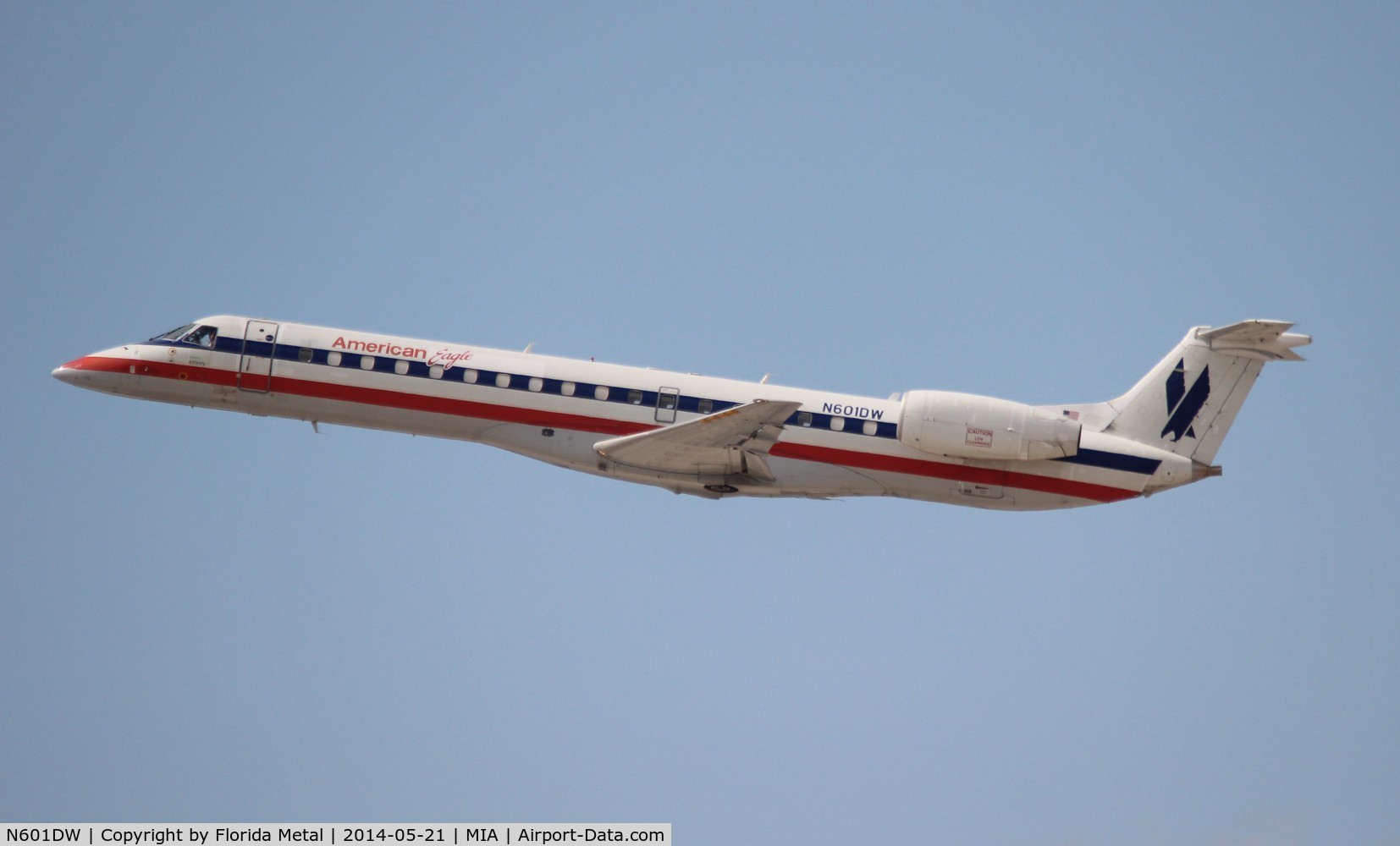 N601DW, 1998 Embraer ERJ-145LR (EMB-145LR) C/N 145046, American Eagle