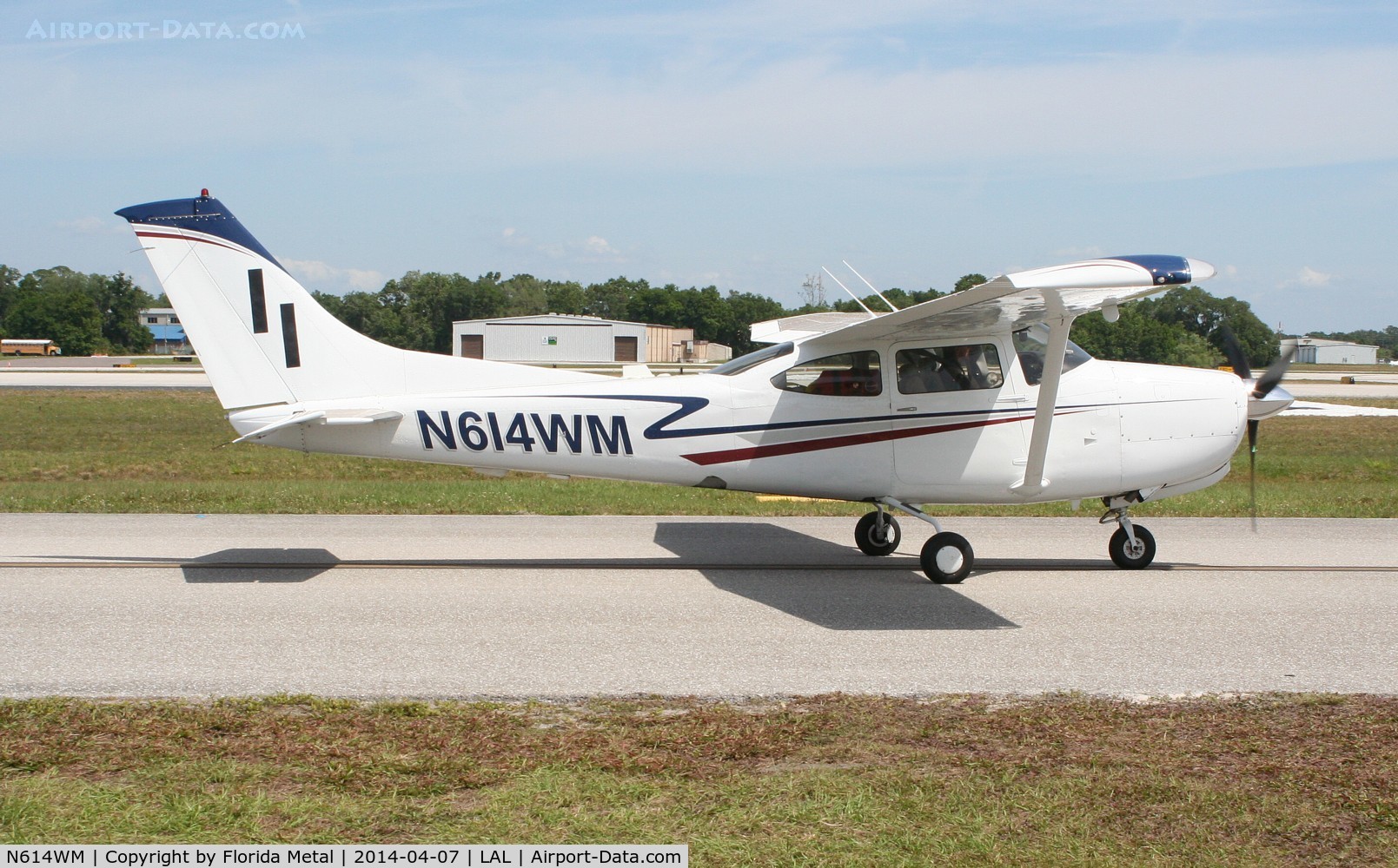 N614WM, 1977 Cessna R182 Skylane RG C/N R18200117, Cessna R182