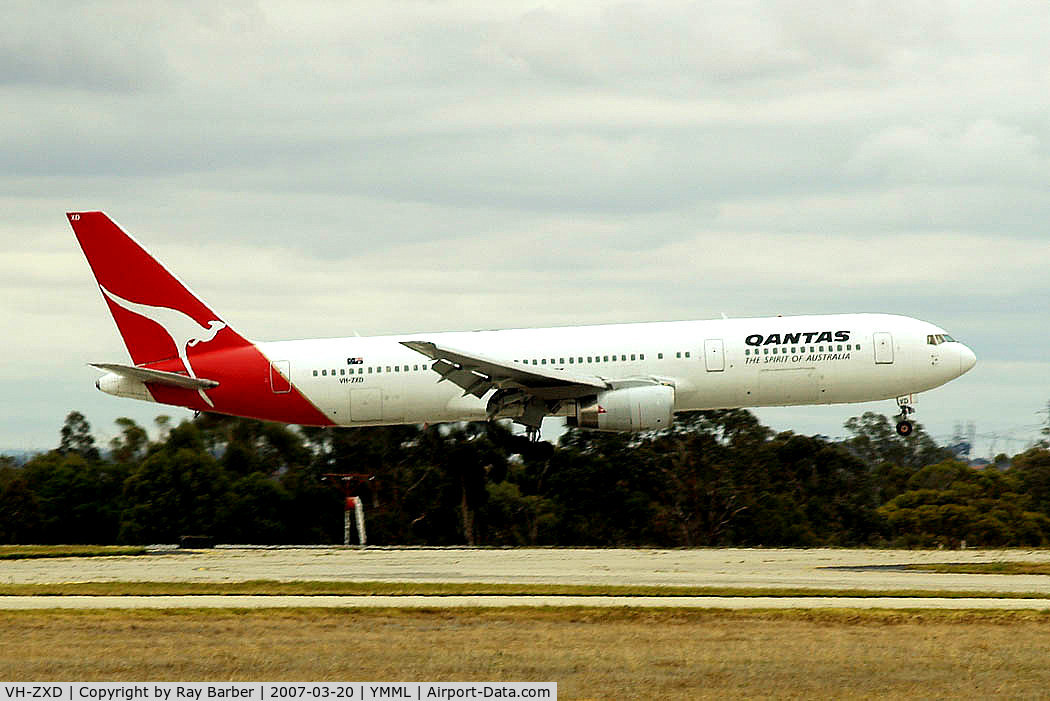 VH-ZXD, 1991 Boeing 767-336 C/N 24342, Boeing 767-336ER [24342] (QANTAS) Melbourne-Tullamarine~VH 20/03/2007