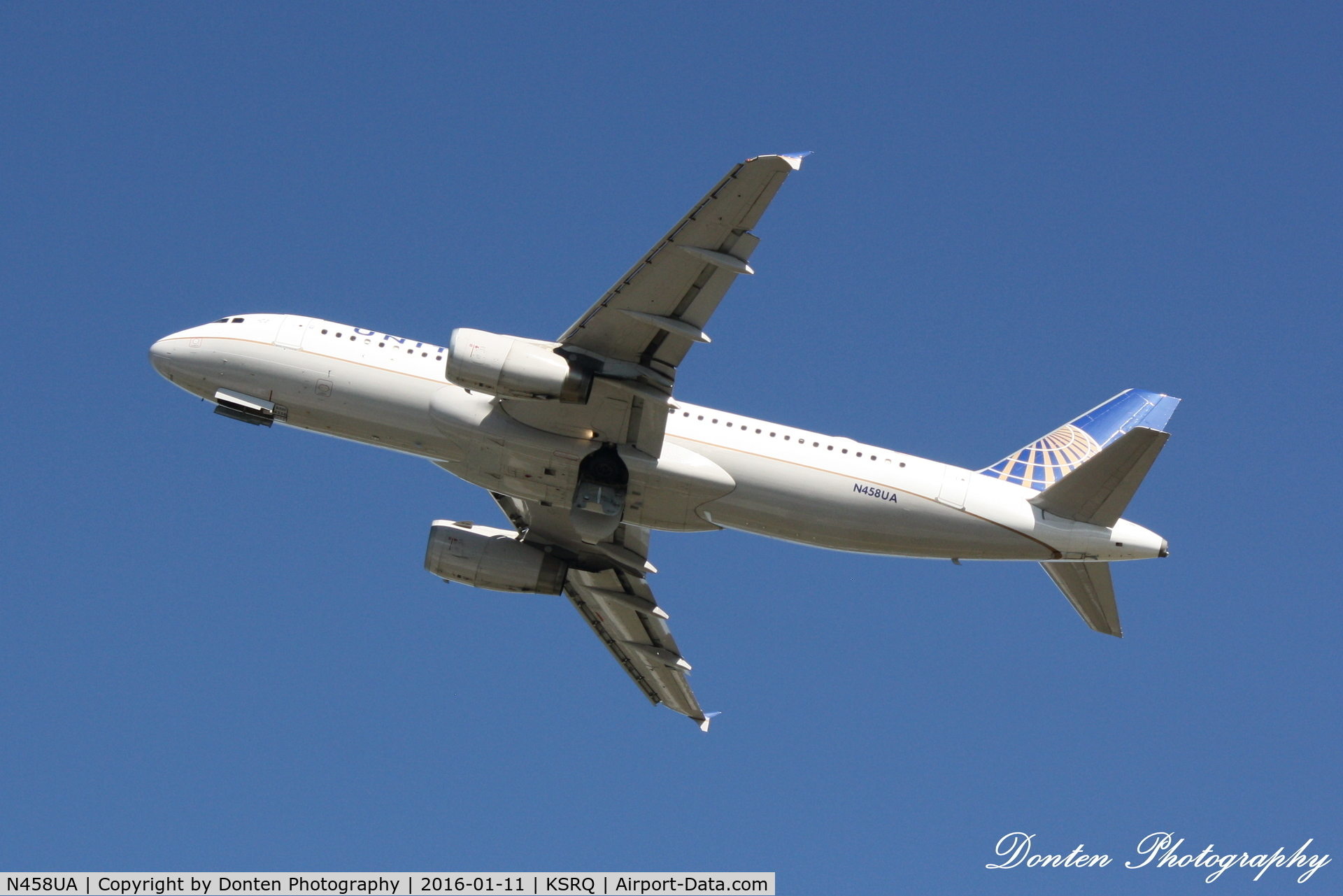 N458UA, 2000 Airbus A320-232 C/N 1163, United 1641 (N458UA) departs Sarasota-Bradenton Internationa Airport enroute to Chicago-O'Hare International Airport