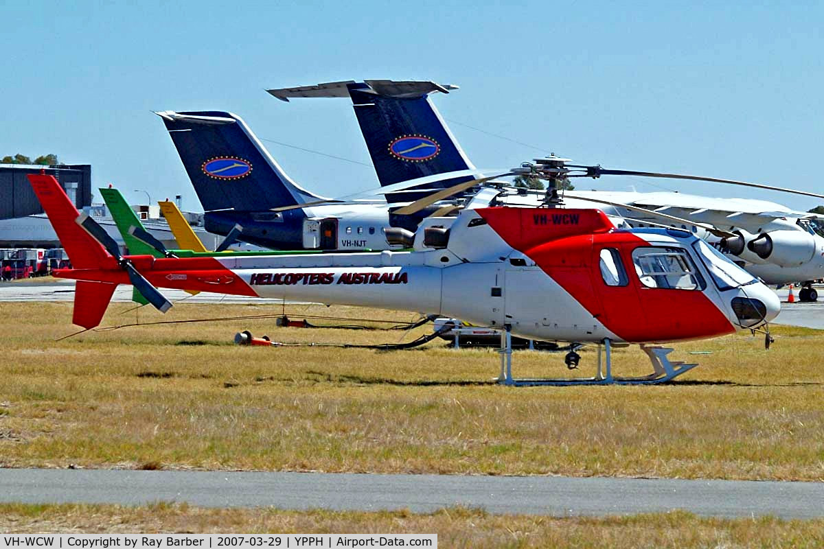 VH-WCW, 1991 Eurocopter AS-350BA Ecureuil C/N 2486, Eurocopter AS.350BA Ecureuil [2486] (Helicopters Australia) Perth-International~VH 29/03/2007