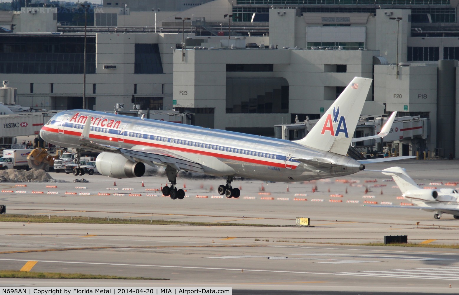N698AN, 1994 Boeing 757-223 C/N 26980, American