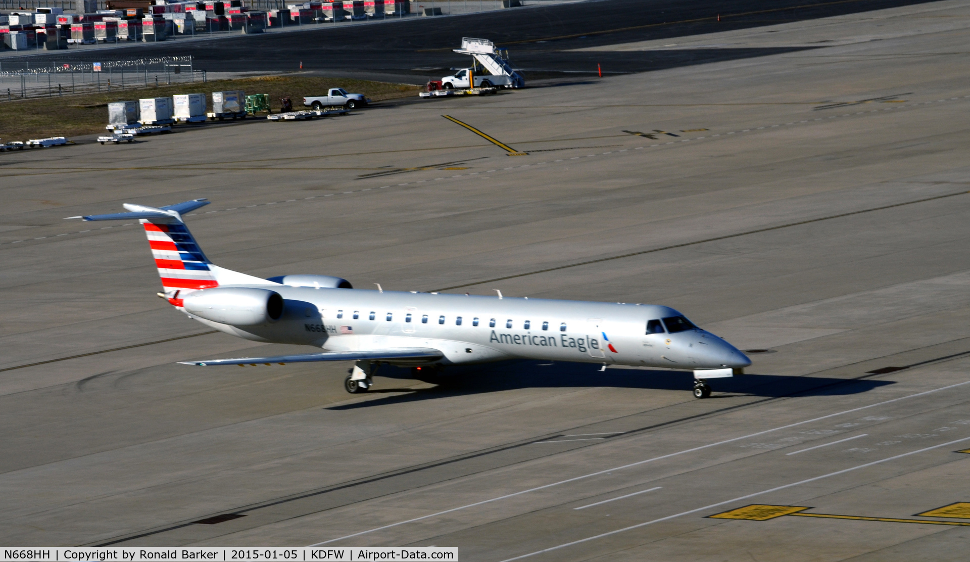 N668HH, 2004 Embraer ERJ-145LR (EMB-145LR) C/N 145785, Taxi DFW